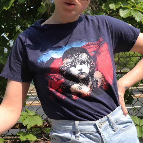 LES MIS T SHIRT - Picture 1 of 6